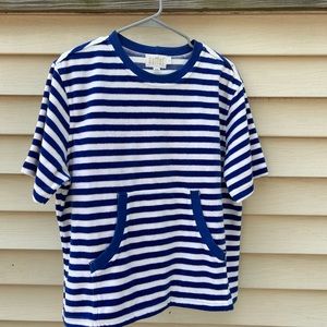 Duffel Women’s Outdoor Clothing, Short Sleeve Pullover Size L. Great For Beach